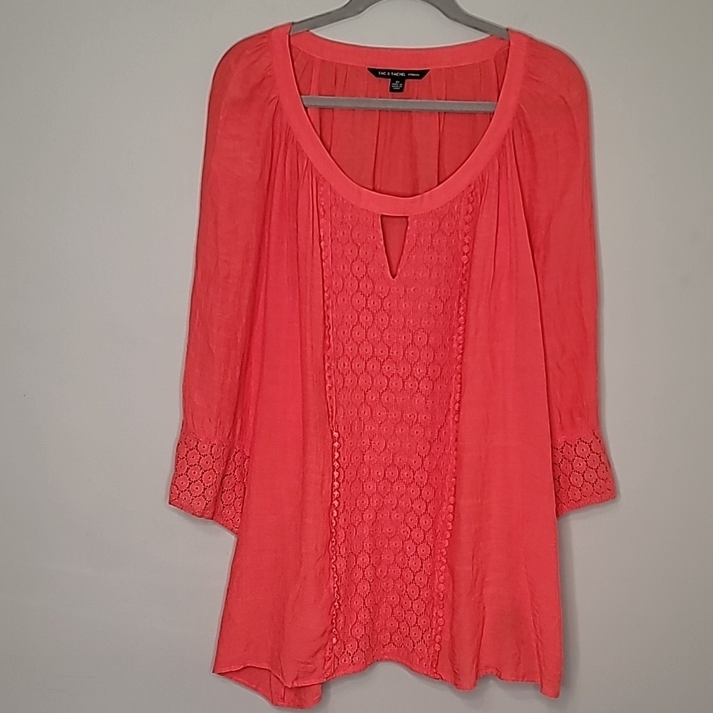 Zac & Rachel  women's size 3X Coral Pink top with intricate lace detailing